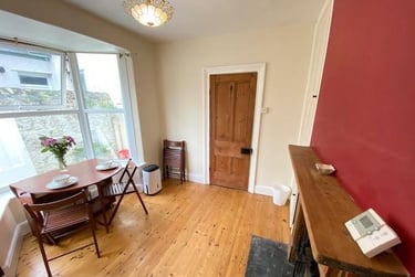 2 bed flat, Littleton Place, Stoke, Plymouth, PL21DY - Image 3
